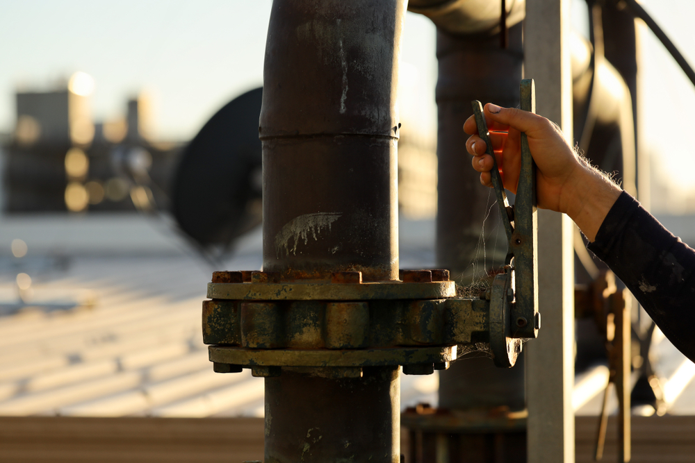 Reduce costs by improving your operation and maintenance efficiency with ShareAspace iAIM Reduce costs by improving your operation and maintenance efficiency with ShareAspace iAIM